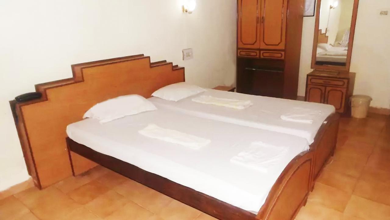 Lamour Beach Resort Бенаулим Экстерьер фото